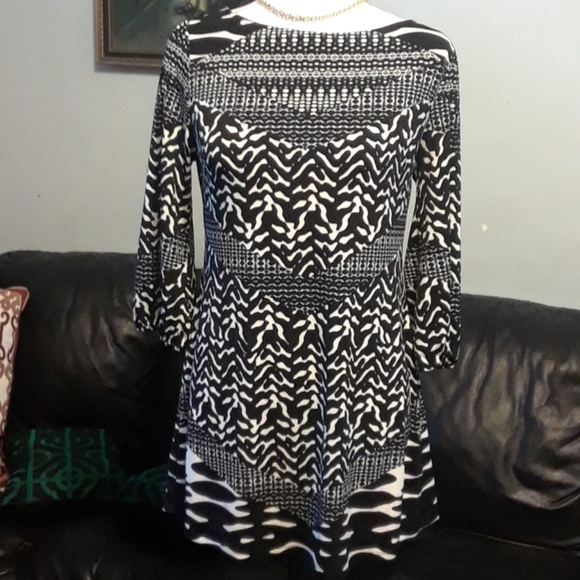 Black and white top, size PM - Picture 2 of 3